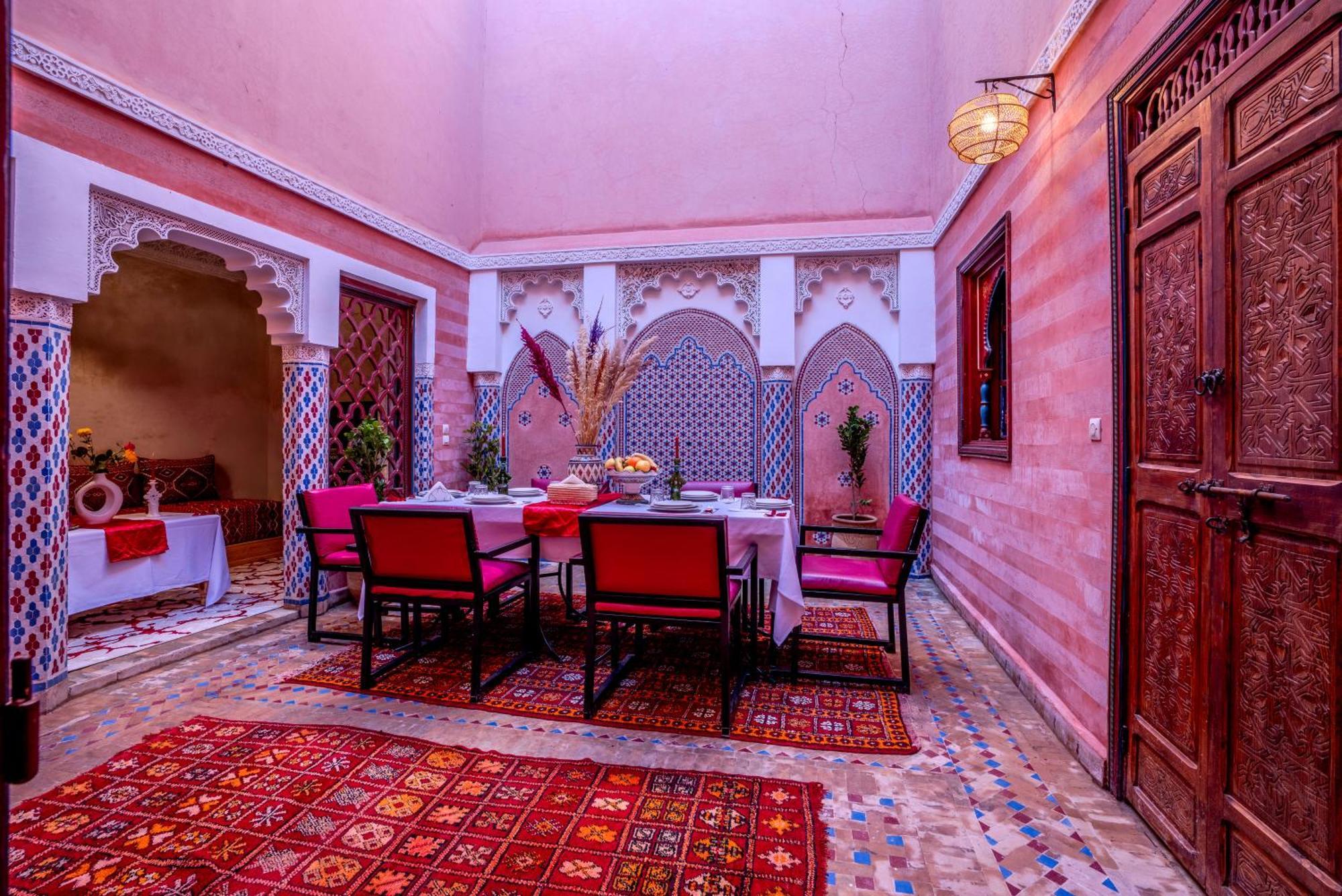 Riad Le Graff Pink Marrakesh Exterior photo