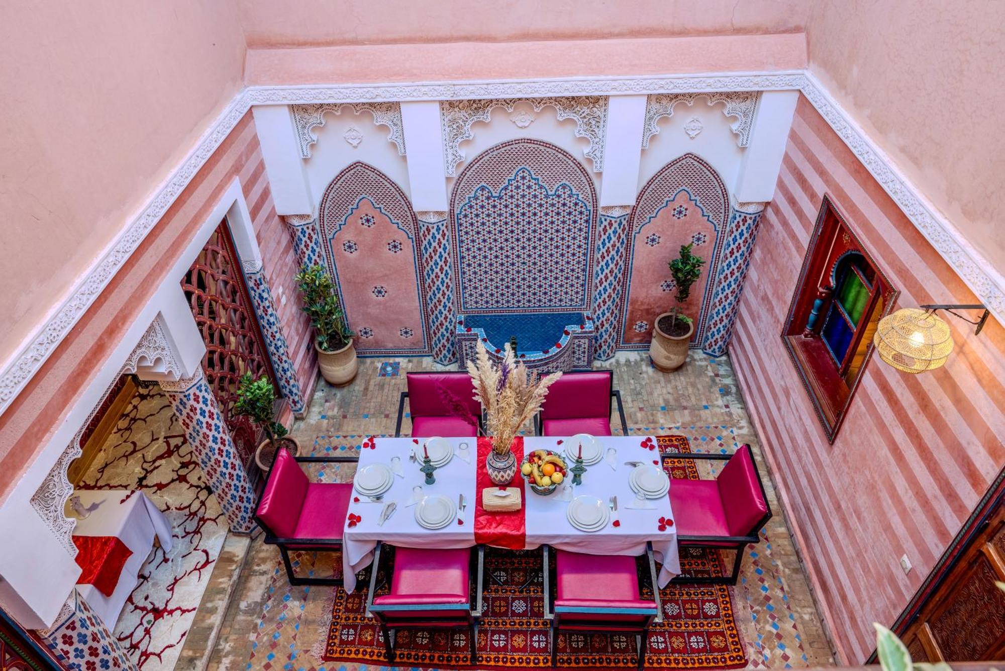 Riad Le Graff Pink Marrakesh Exterior photo