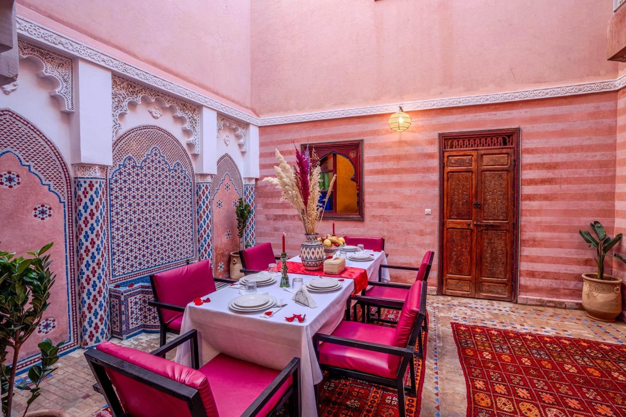 Riad Le Graff Pink Marrakesh Exterior photo
